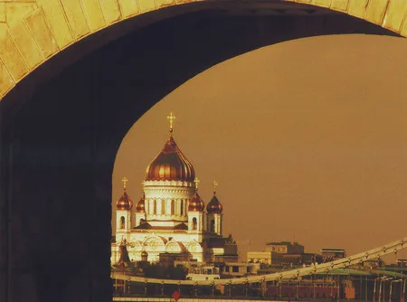 I begin the acquaintance with the native city from the sources. Кадр 4