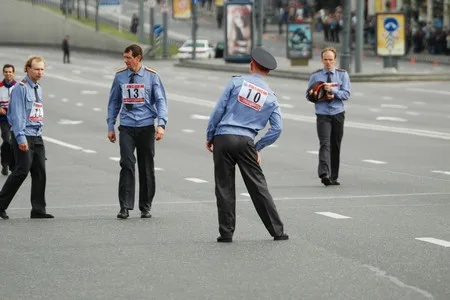 Police marathon. Кадр 3