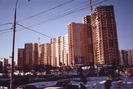 Moscow is under construction, reconstructed and has a good time. Кадр 3