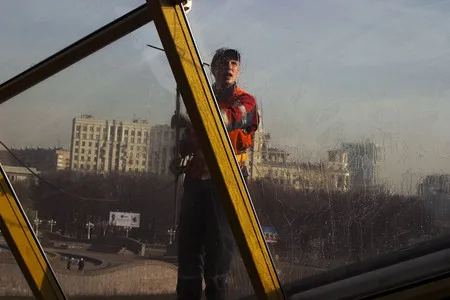 Площадь «Европы». Кадр 12
