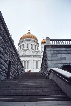 Between the past and the future. Кадр 1