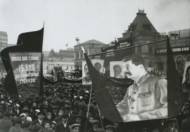 Moscow 1937. Lion Feuchtwanger in Soviet Russia. Кадр 1