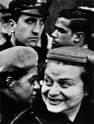 Нью-Йорк. 1955. Кадр 9
