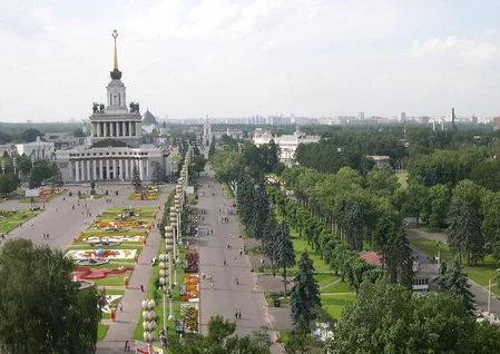 Flowers of Russia’s Main Exhibition. Кадр 1