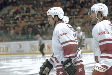 The hockey world. Кадр 4