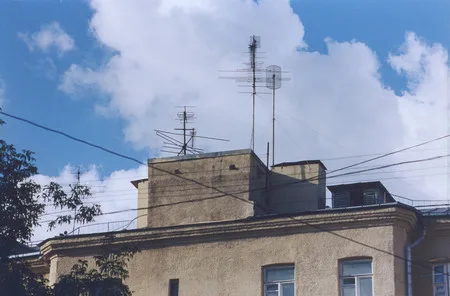 The roofs. Кадр 12