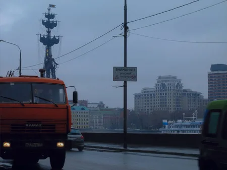 Peter the Great monument. Кадр 14