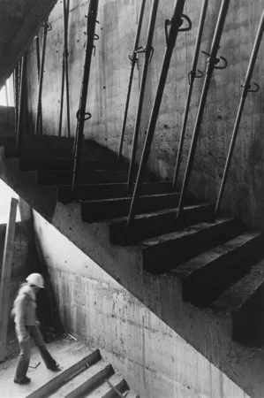 On the Moscow constructions. Кадр 5