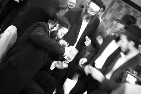 Huppah — Jewish wedding. Кадр 12