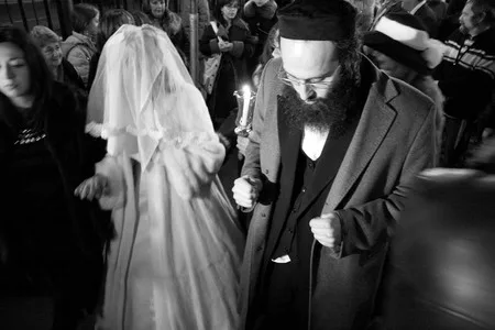 Huppah — Jewish wedding. Кадр 4