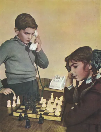 Katya and Kolya at home and in school. Кадр 3
