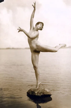 Обнаженная натура в фотографиях Герхарда Рибике. 1924-1935. Кадр 10