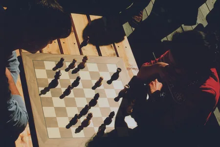 Chess boulevard. Кадр 2