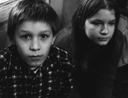 The faces in the city. Кадр 13
