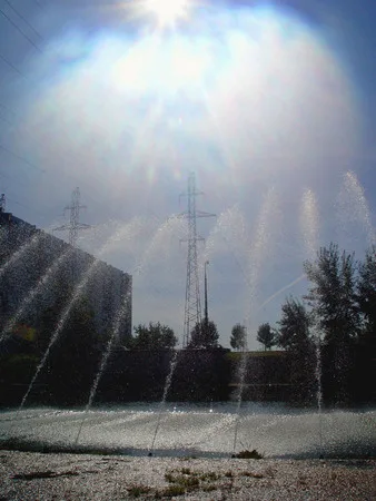 The charms of the light and the water. Кадр 4