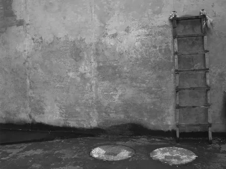 Moscow still life. Кадр 6