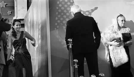 Bodies and images of the Moscow film festival. Кадр 4