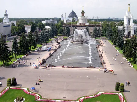 Flowers of Russia’s Main Exhibition. Кадр 2