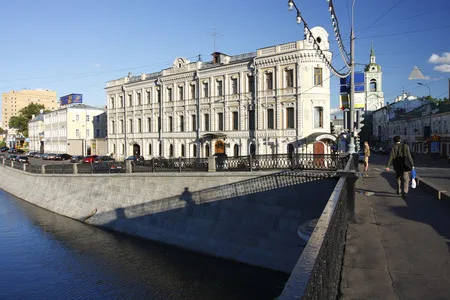Low-level Moscow. Кадр 4