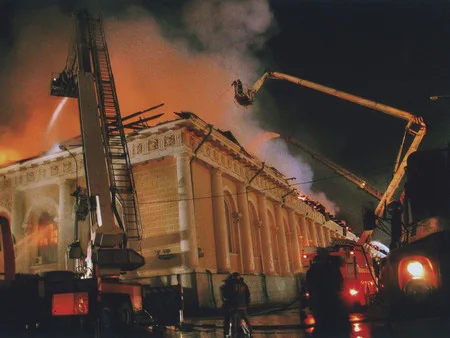 Впечатления от пожара 14 марта 2004г. Кадр 4