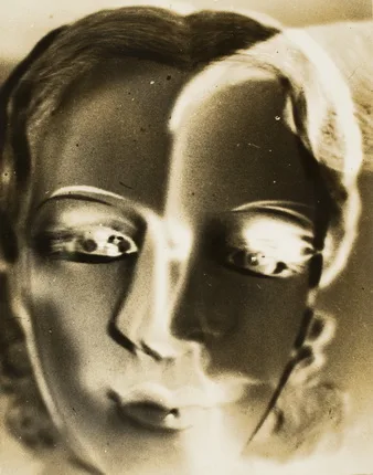 Модернизм в японской фотографии. 1930-е. Осаму Сиихара. Кадр 1