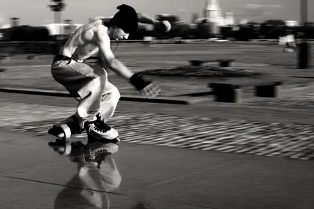 Sliding on the edge. Кадр 4