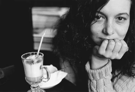 Mood of the woman. Кадр 1