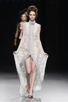 Trend Spotters? The Essential Names in Spanish Fashion. Кадр 8