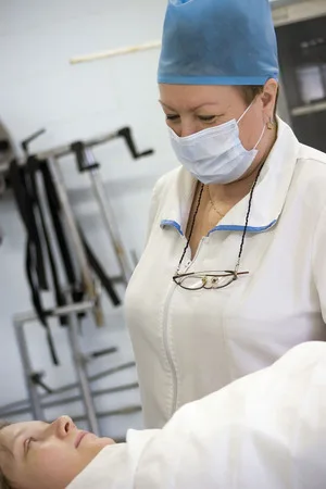 Medical staff — smile as a present (CCH #59). Кадр 4