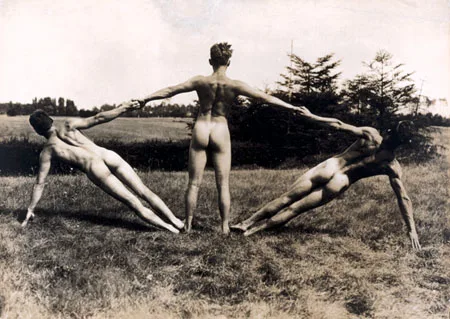 Обнаженная натура в фотографиях Герхарда Рибике. 1924-1935. Кадр 5
