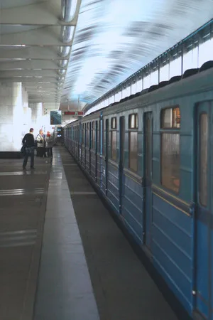 Metro station Vorobevy gory. Кадр 7