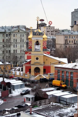 Меж двух эпох. Кадр 3