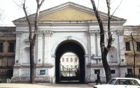 Бассманные улицы, Измайлово. Кадр 7