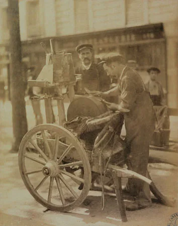 Paris at the Turn of the Century. Кадр 8