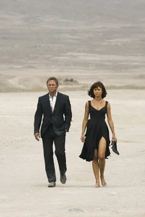 Designing 007: Fifty Years of Bond Style. Кадр 16