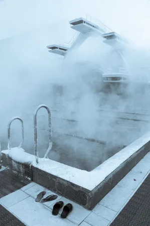 Moscow. Swimming pool. Frost. Кадр 9