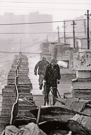 Without umbrella. Кадр 7