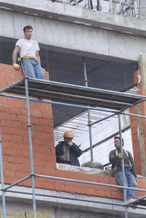 We build and is restored. Кадр 2