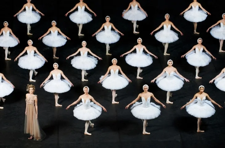 Dance in Vogue. Кадр 1
