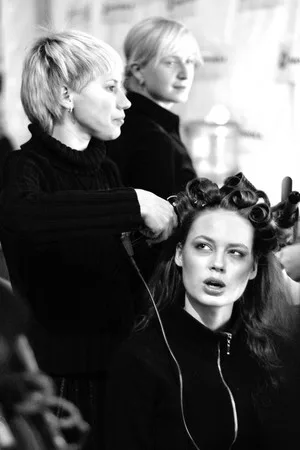 Fashion week, backstage. Кадр 10