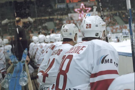 The hockey world. Кадр 5