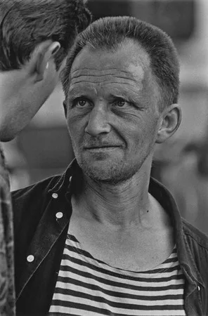 Faces of the city. Кадр 1