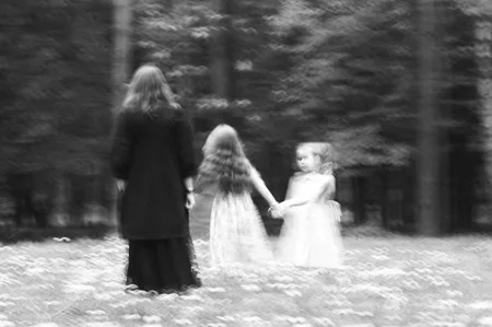 Dreams about childhood (country Moscow, Vostryakovo). Кадр 12