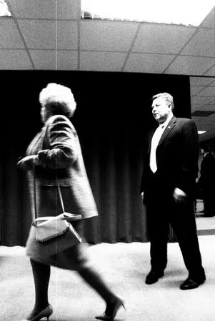 From a hall of session. Кадр 20