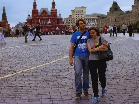 Muscovites and guests of the capital. Кадр 13