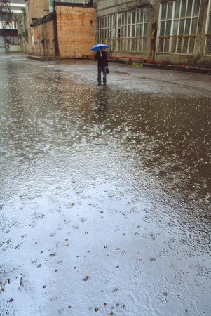 Rain. Кадр 12