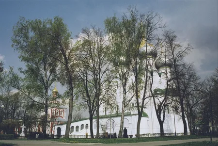 Spring in Novodevichi. Кадр 6