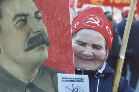 Forever young or in the red light. Кадр 1