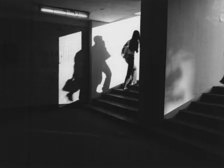 Following a shadow. Кадр 1
