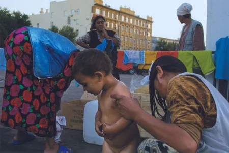 Moscow gypsies. Кадр 1